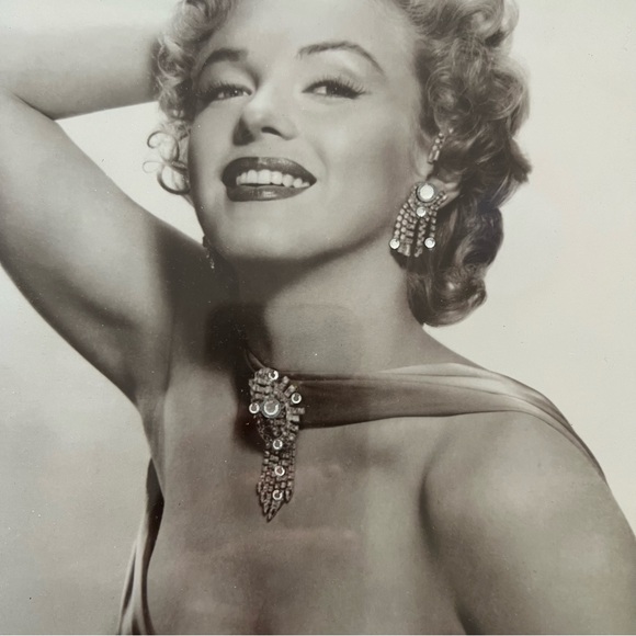 Marilyn Monroe Frame Home Decor - Picture 3 of 3